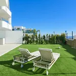 Garden With Spa, Outdoor Pool & Parking * 라칼라데미야스